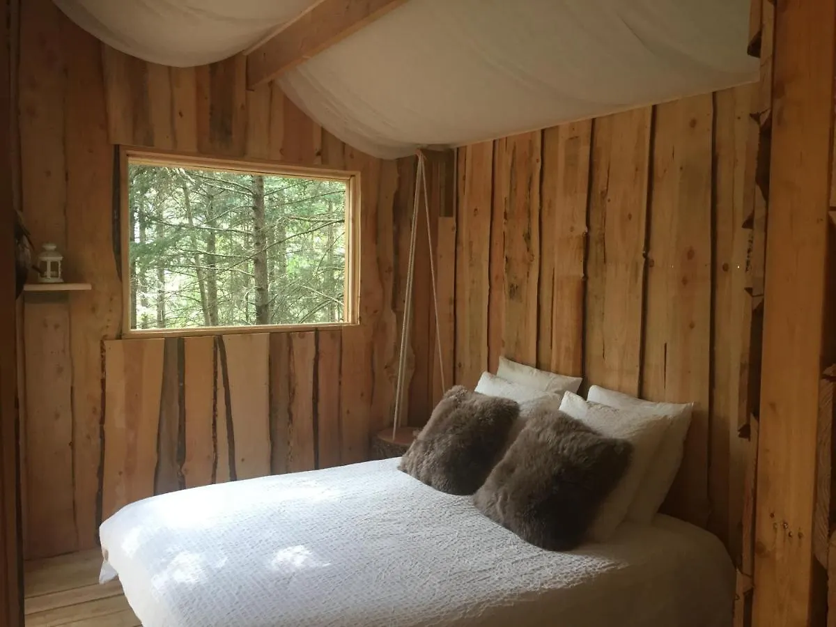 Luxury tent Cabane De L'Ecureuil Chatel-Guyon